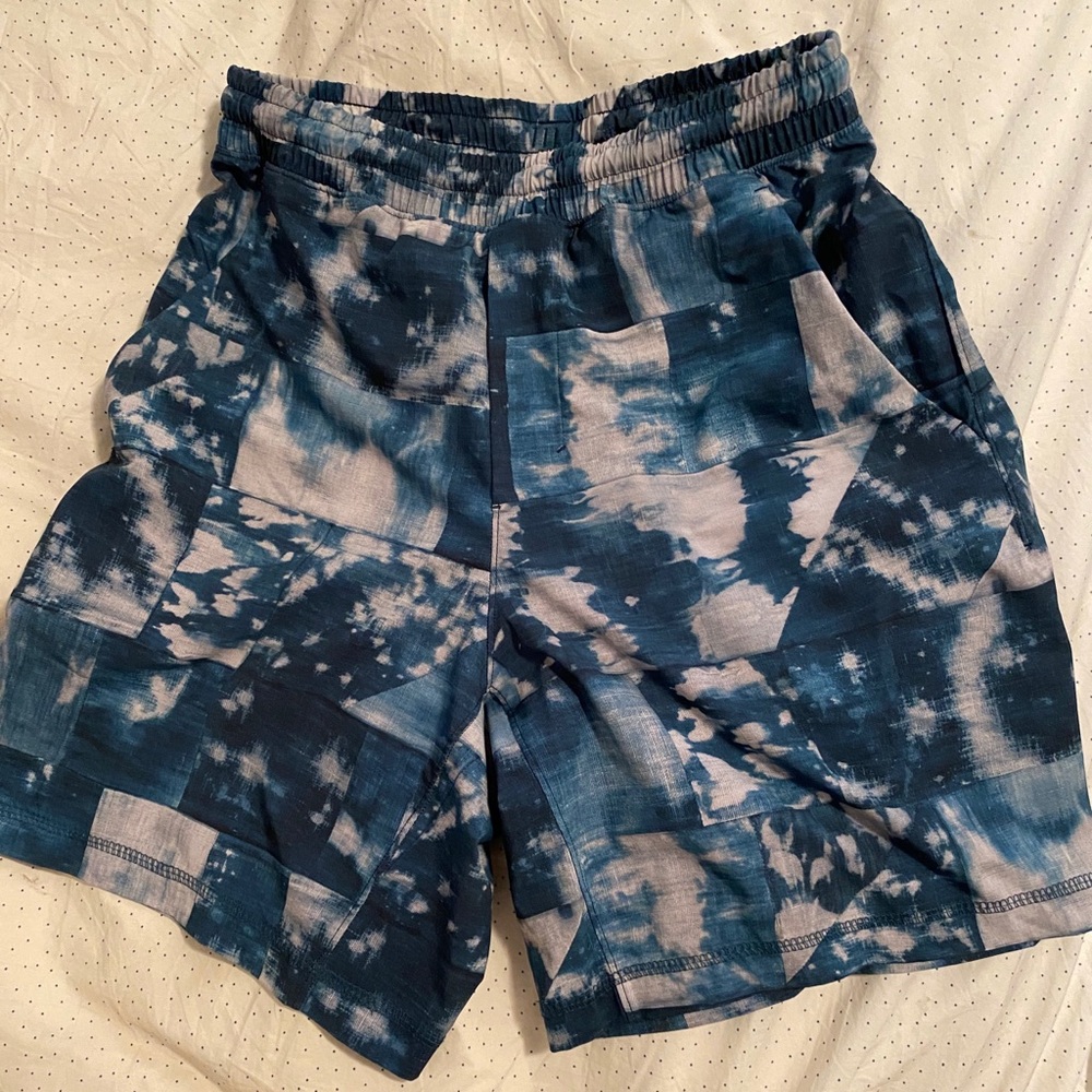 Lululemon pace shorts 5’ size S